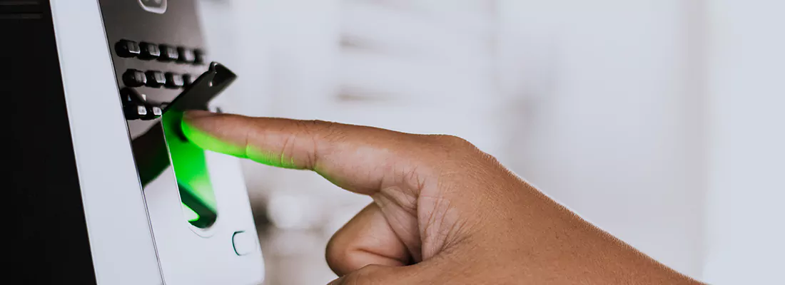 Smart Gate Locks with Remote Access Features in Pinewood, FL