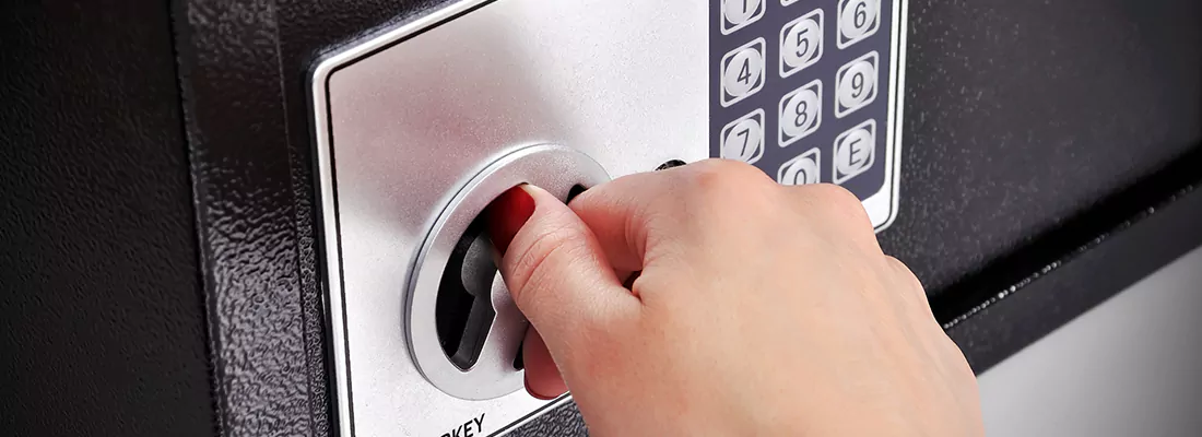 Safe Replacement in Pinewood, FL